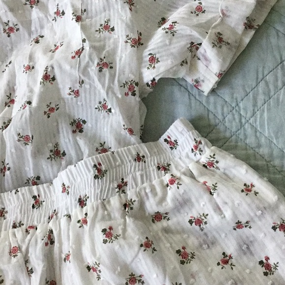 Yllw the label rosy collared shorts set - Picture 5 of 5